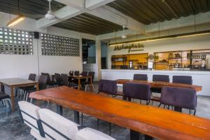 Urbanview Hotel Syariah Astungkara Space Sleman by RedDoorz