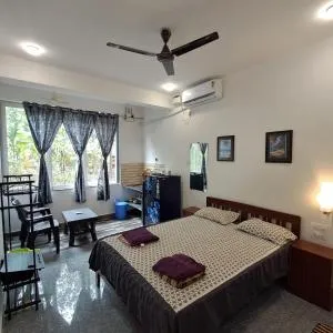 Studio Peaceful Path R-5 by Mukund Sadan Arambol - Paliem