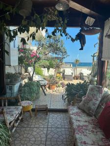 nicolashouse on the sea 2