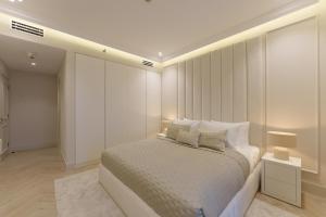 Daniels 2BR at Princess Tower with Sea View