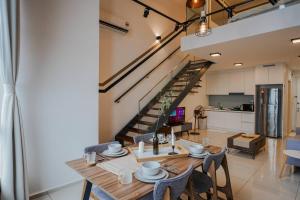 Ekocheras Cozy Suite above Mall & MRT with CityView