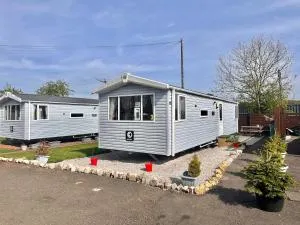 Swift 3-Bedroom Caravan, Glasgow - Uddingston