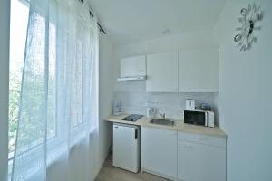 Super studio 6 new quiet close to thé center