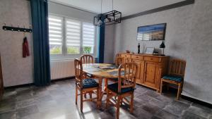 Maisons de vacances Gite « Les Oyats » a 400 m de la plage : Maison 3 Chambres