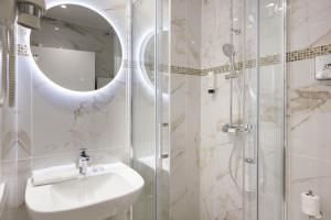 Hotels Best Western Hotel des Orangers Cannes : photos des chambres
