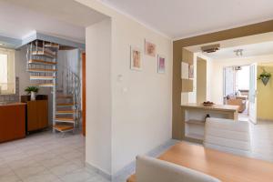 Rhodes Garden Retreat