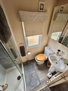 2 Bedroom Caravan Located in Uddingston, Glasgow at Maryville Caravan Site