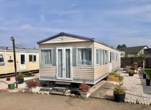 2 Bedroom Caravan in Uddingston, Glasgow - Uddingston