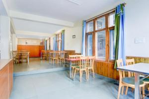 Super Townhouse Manali Near Hadimba Temple formerly The Valerian