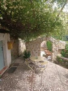 T2 La Treille avec jardin - Allauch