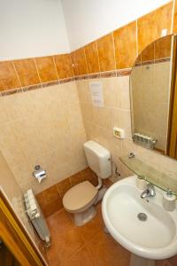 Apartments with Pool Villa Fjord