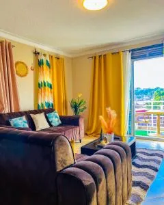 Muggiez Olive, Kira - Kira