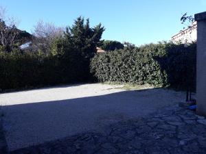 T3 jardin, parking, terrasse à 80 m de la plage à Saint cyr sur mer