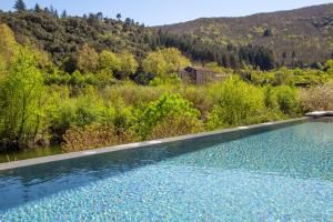 Hotels Ecole Olargues - Chambres & restaurant - Teritoria : photos des chambres