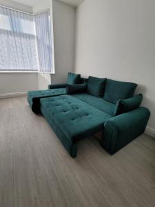 City centre 4 bed 8 guest house