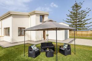 Villa Solea - Family Friendly Beach Villa Near the Sea