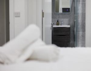 Charming 2B Apt Heart of Belfast