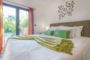 Villa Shanti, a luxurious and modern Villa surrounded by nature