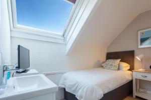 Single Room room in Dunedin Guest House