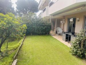 Light modern Studio with Garden terrace shared pool - 2294