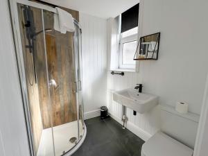 Deluxe Double Room room in Delmont Hotel