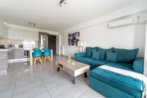 Modern spacious apartment located in Piraeus (B8)