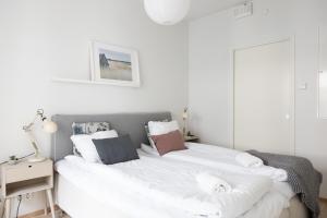 Fredika, modern 1br,Tripla Pasila prime location, gym, parking, train station near