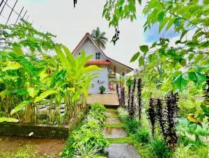 Pondok isoke villa - Genteng