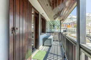 Cervinia ski escape with Plateau Rosa view and garage