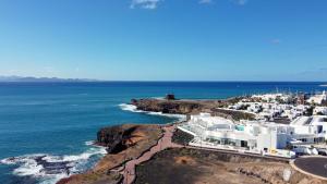 Beautiful Detached Lanzarote Villa 3 Bedrooms Villa Stacruz Bay Stunning Views & Close To Amenities Playa Blanca