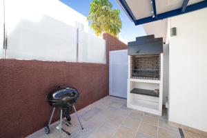 Beautiful Detached Lanzarote Villa 3 Bedrooms Villa Stacruz Bay Stunning Views & Close To Amenities Playa Blanca