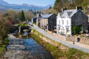 Plas Tan y Graig B&B Guest House Beddgelert - 彭希登德雷斯