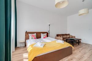 Jedności Narodowej 46 by Homeprime