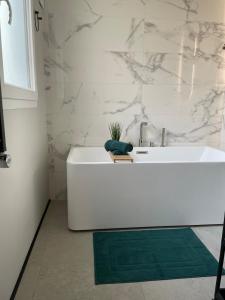 Appartements Comfort & Design Apartment in Orleans : photos des chambres