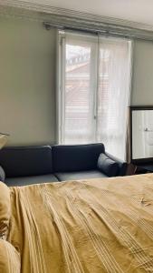 Charming Parisian Montmartre 2br Apartment
