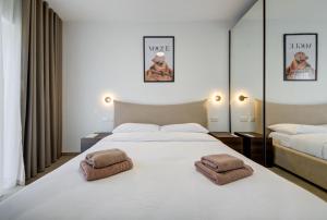 The Valley Collection - Suite B23