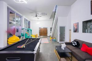 THE LION KING Luxury PoolVilla Pattaya Ocean Yacht Club 8 Bedrooms