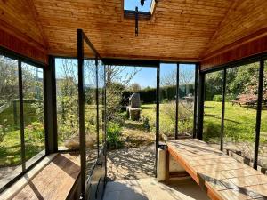 Pretty charming Breton cottage for 4 people