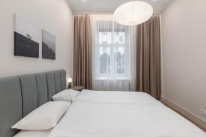 Art Noveau Quarter apartment with Patio