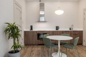 Art Noveau Quarter apartment with Patio