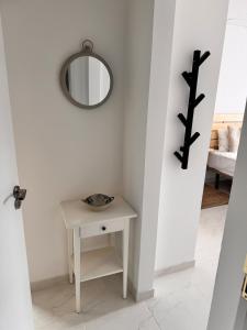 Minimalist Studio Fast Wi-Fi