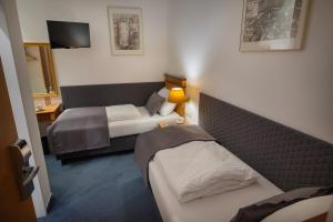 Prague Season Three Stars