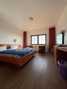 Landhotel Ruegen - 斯通克维兹