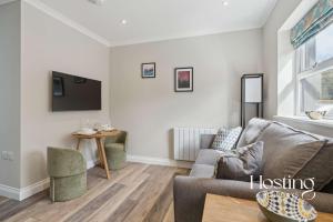 The Courtyard Apartments - Rosemary