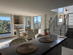 Mountain Home Close to Guatape Pueblo With Jacuzzi