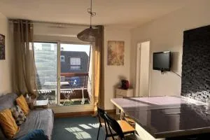Bright apartment with sea view - 乌尔加特