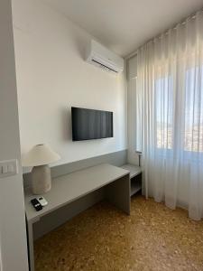 One-Bedroom Apartment with City View