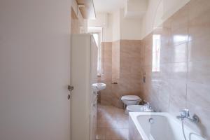 Casa San Donato - Walk to Station & M3 to Duomo - Santa Giulia District