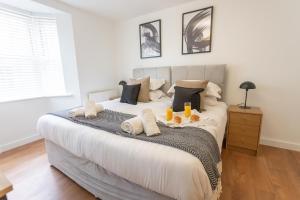 Spacious 2 Bedroom Apartment in Bedford, Near Milton Keynes & Local Business Parks