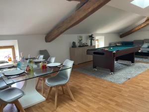 Grand loft avec billard et Netflix